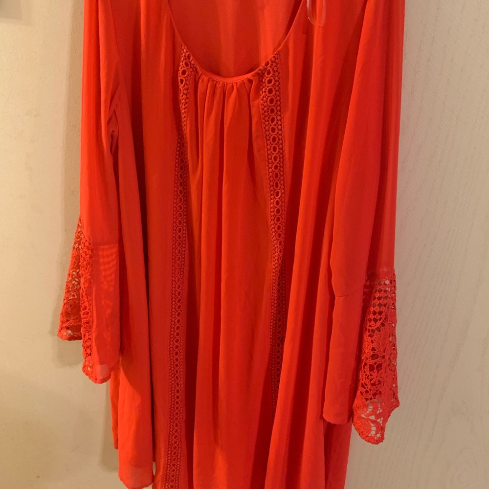 Red dress - Picture 4 of 4